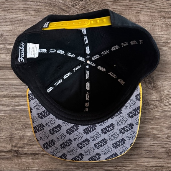 Funko Star Wars The Force Awakens Programmed for Etiquette Hat - New! - Picture 7 of 7